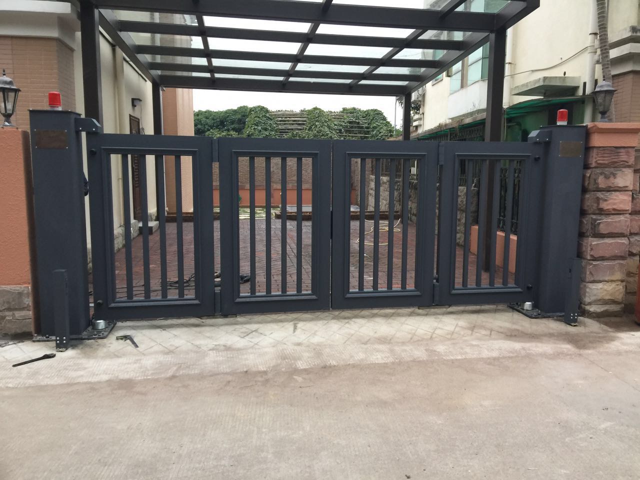 蕲春县蕲春县德阳市悬浮折叠门