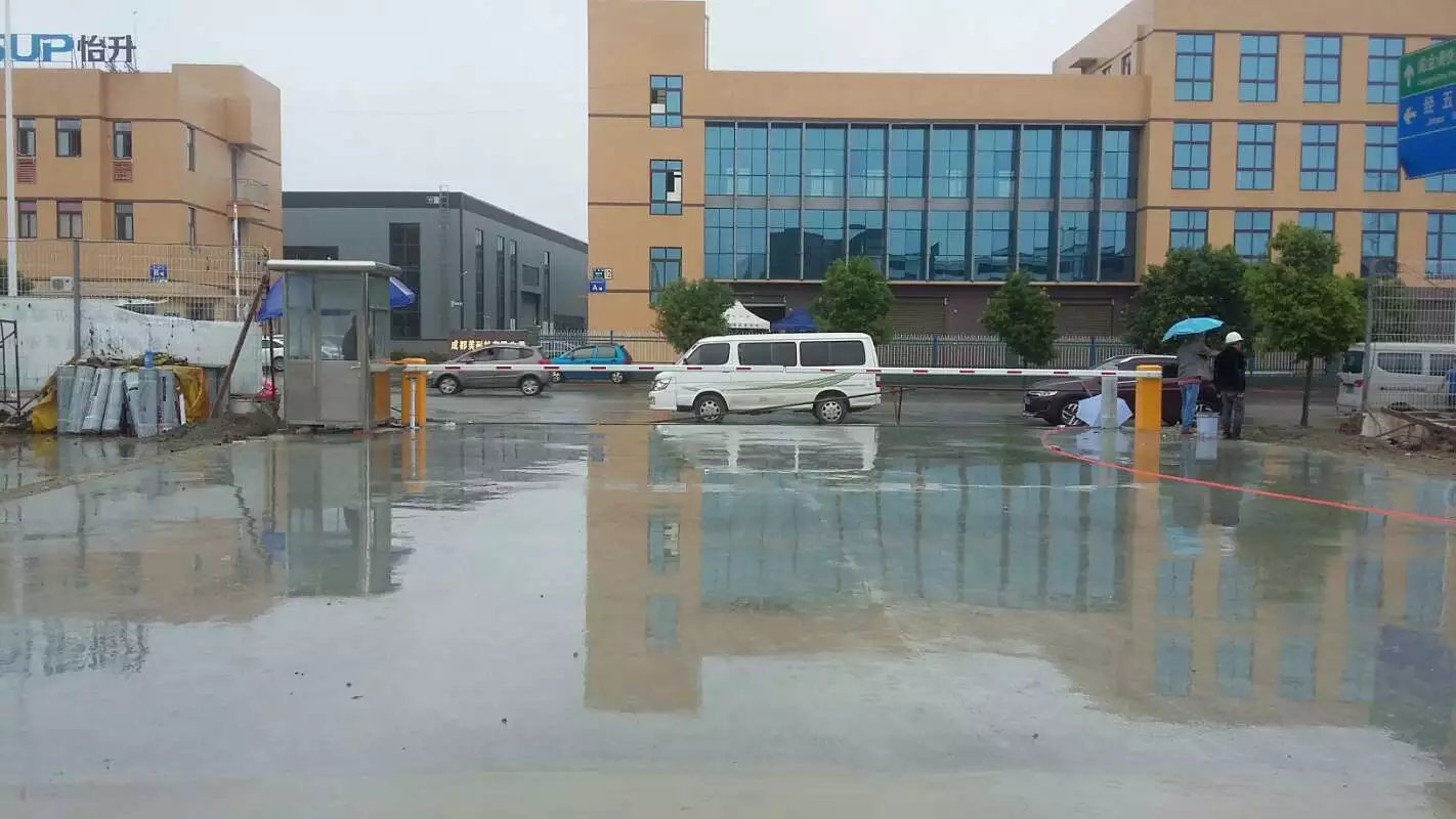 蕲春县蕲春县成都市物流公司道闸